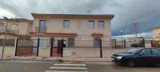 Casa adossada a Bujalance. Gran oportundiad en bujalance