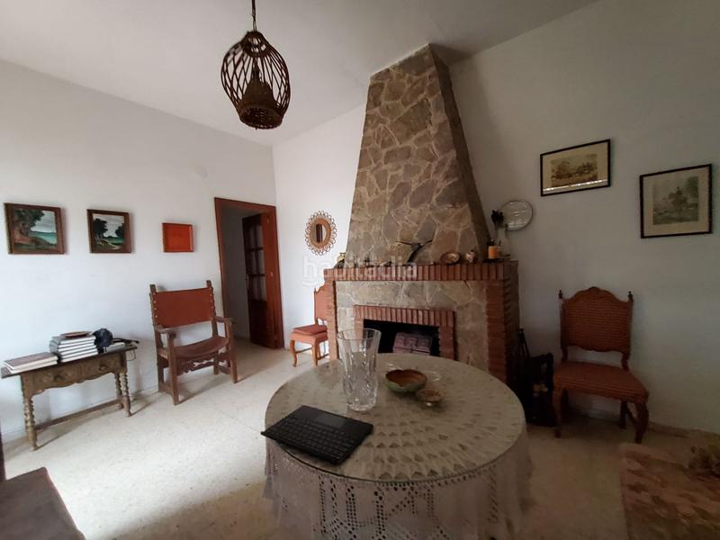 Foto 0c7637d9-d229-4414-990d-2dc42d36c692. Casa chalet urbano con dos viviendas y piscina en Córdoba