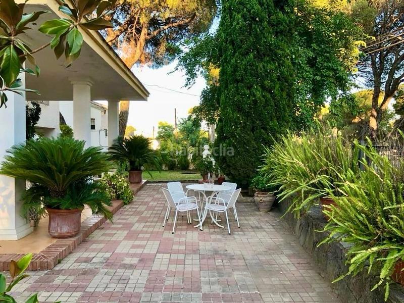 Foto 55b225a9-a77a-46cf-9a3b-10a4165cbf4e. Casa chalet urbano con dos viviendas y piscina en Córdoba