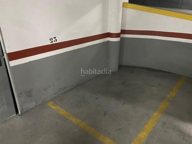 Foto 673466a2-3f29-4795-b6f2-227789821356. Parking coche en Hoya del Molino Lucena