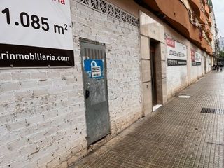 Local Comercial a Viñuela - Rescatado