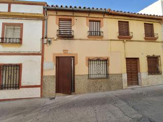 Casa adossada en Baena. La oportunidad que estabas esperando