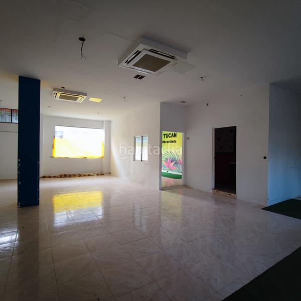Foto d31c296a-a1e6-4946-8da1-0d52d10b40c6. Alquiler local comercial oportunidad única en la zona de arroyo! en Córdoba