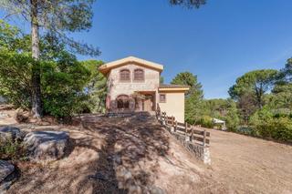 Casa a Las Jaras. Chalet en las jaras