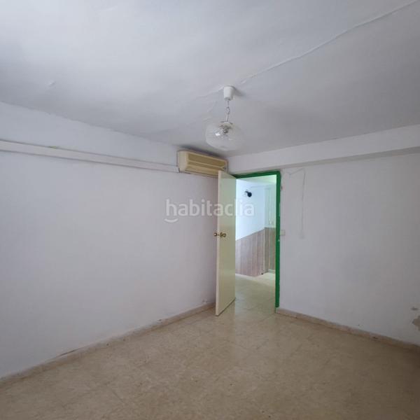 Foto b55360b1-b4c5-44f2-b96a-c57e72e78ff5. Casa atención! gran oportunidad única ! en Cabra