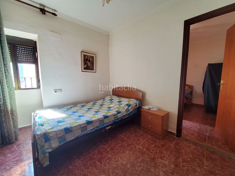 Foto d7e34e0d-f199-4ae9-9054-3c8bd1f9f898. Casa a Baena