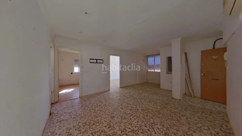 Foto 4d1f6844-08da-45fb-b24b-897d7bd3c324. Pis a Puente Genil
