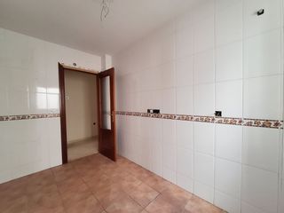 Pis a Aguilar de la Frontera. Oportunidad en el centro de aguilar de la frontera!