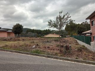 Terreno residencial  Carrer vallbona. Parcela 354 urb castell de cabre