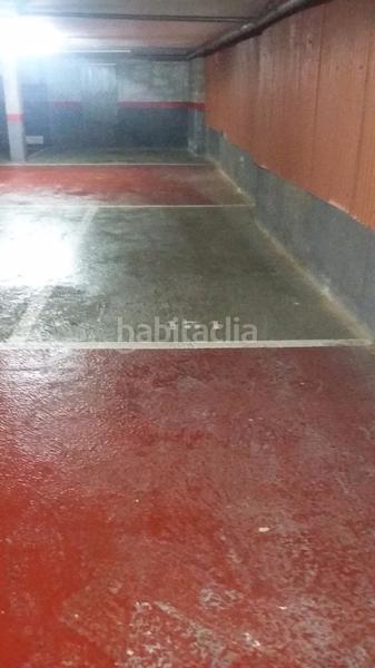 Foto bfe2fb35-d3f8-4de5-997f-730ccd82eb9b. Car parking in Almeda - El Corte Inglés Cornellà de Llobregat