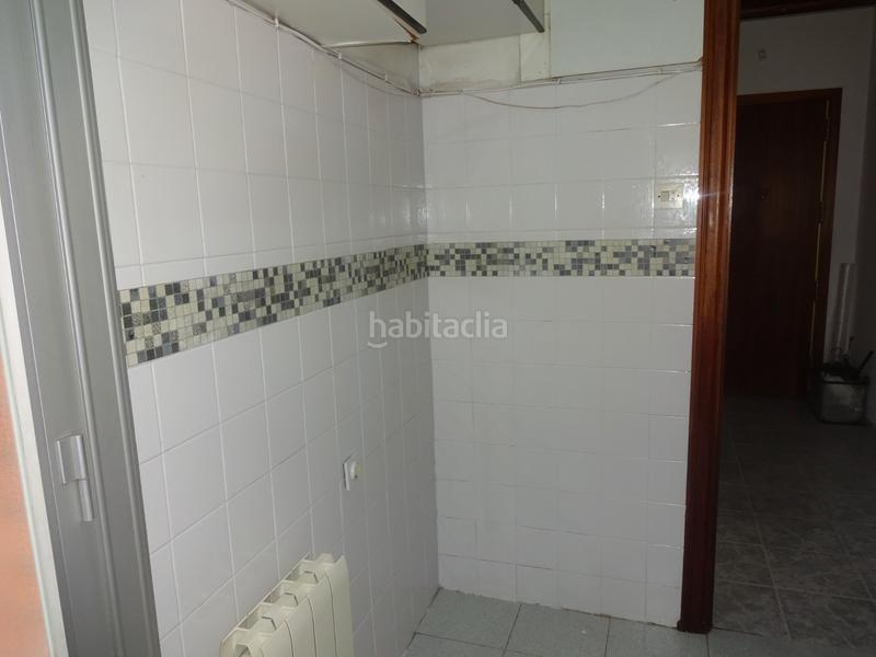 Foto 1bd28861-1770-4f4f-a25c-2674dc8b3259. Piso  para inversores con inquilinos en Centre Cornellà de Llobregat
