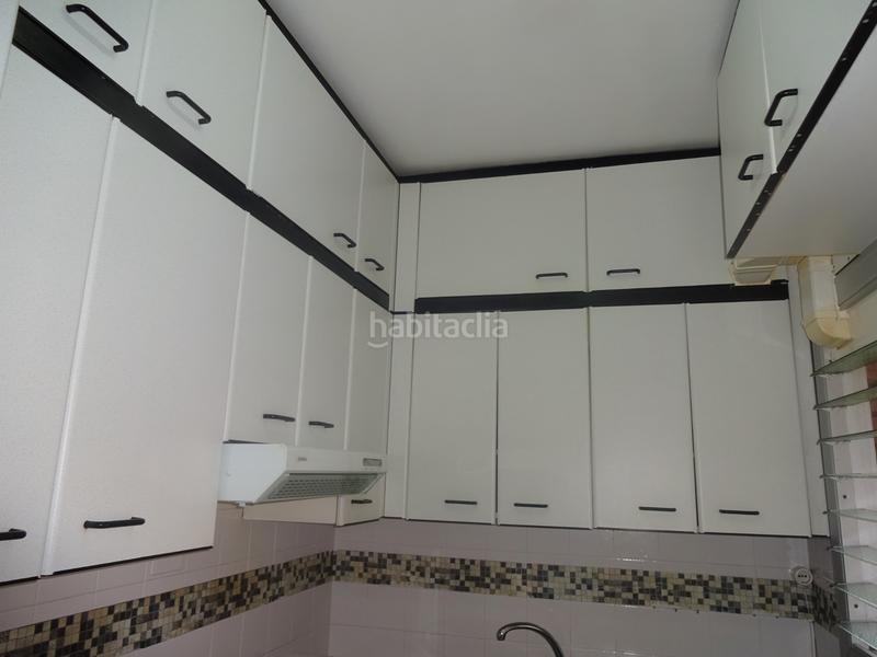 Foto b029478c-e35f-4de3-bb7a-a28cbd2d7f89. Piso  para inversores con inquilinos en Centre Cornellà de Llobregat