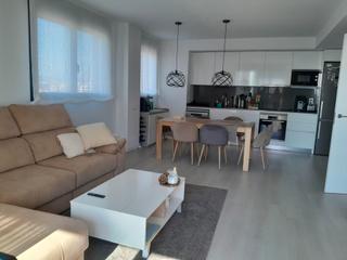 Rent Flat  Carrer de l'estronci. Piso seminuevo con parking y piscina comunitaria en sector sanfe