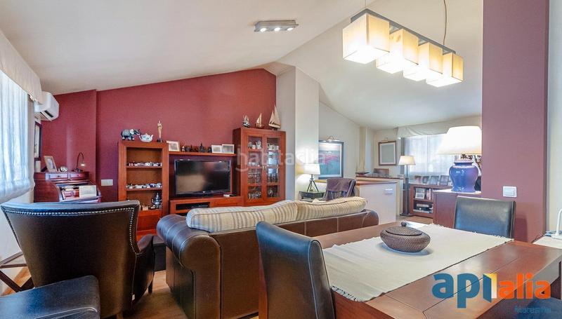 Foto d7cb59a6-7206-4e9f-bba5-f74583a3932c. Zweistöckige wohnung mit parking in Centre Mataró