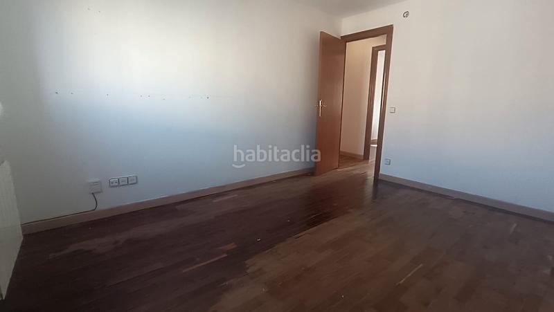 Foto 83f7c826-3e8c-4802-9b78-1bd015bb07dd. Rent flat with heating in Bellvitge Hospitalet de Llobregat (L´)