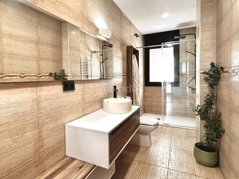 Foto 287ddbc8-0906-44d9-b812-420f8e285549. Maison avec chauffage parking piscine dans Papiol (El)