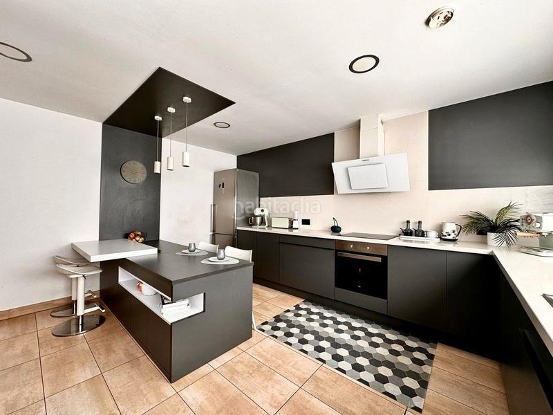 Foto 3a400f4a-7848-4c62-816c-8ff8e689578c. Maison avec chauffage parking piscine dans Papiol (El)