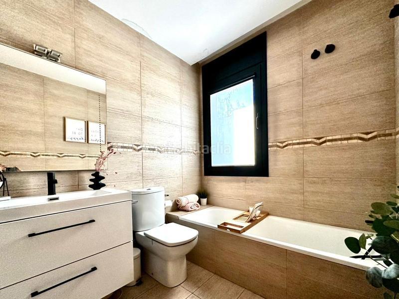 Foto 722a9549-2f77-4019-87ca-6e7a92df77c4. Maison avec chauffage parking piscine dans Papiol (El)