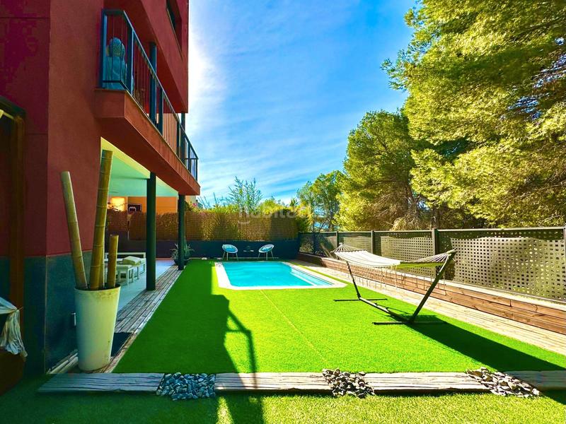 Foto 9f170292-f9c0-403e-9532-545f41f37f28. Maison avec chauffage parking piscine dans Papiol (El)