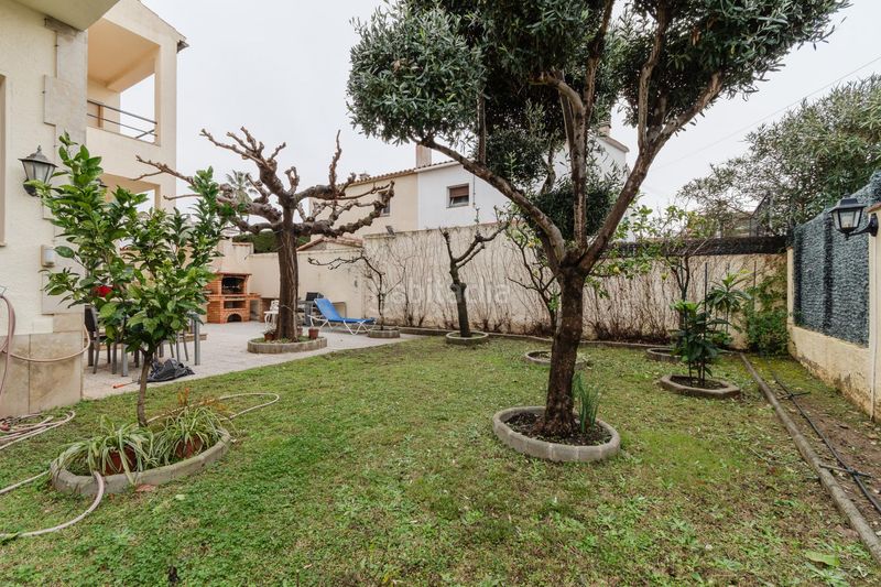 Foto 9276dd8d-ddc9-4748-9afa-d627843d4d04. Chalet  en venta en Nord Roses