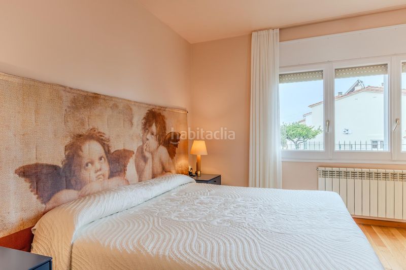 Foto b51bfed9-7f7f-4178-93e1-bd57dd5e824b. Chalet  en venta en Nord Roses