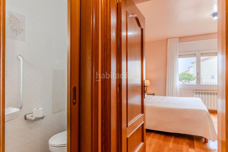 Foto ef990b19-13e1-4737-8ead-68c498a711b1. Chalet  en venta en Nord Roses