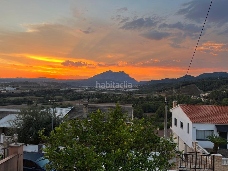 Foto 429f573a-93e4-4bda-93ce-18ef51427cbb. Casa amb xemeneia aparcament a Abrera