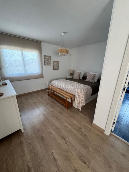 Foto 7cb4d6d7-e0a6-40f0-a905-0ce6923c4b04. Casa amb xemeneia aparcament a Abrera