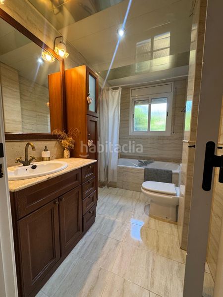 Foto 8a74b274-b513-4e11-ac93-867c8f4b6b37. Casa amb xemeneia aparcament a Abrera