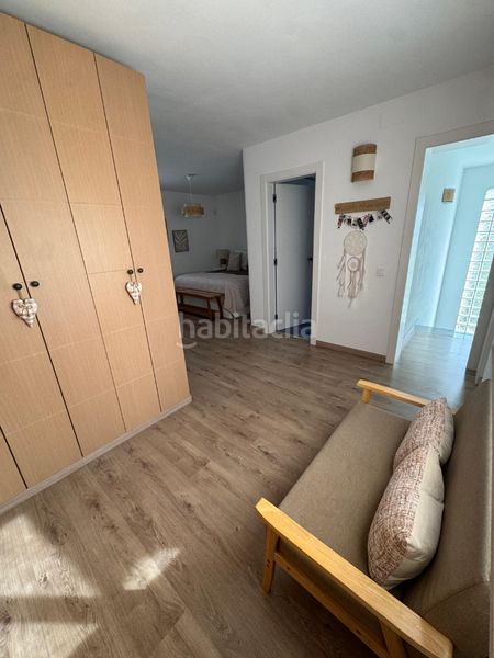 Foto af7563e3-d97a-41f3-8d38-dd6a5dc4c2de. Casa amb xemeneia aparcament a Abrera
