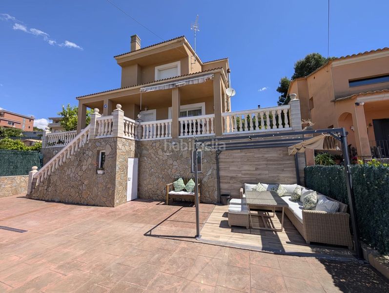 Foto b863eebc-54b8-4737-8401-22f510689713. Casa amb xemeneia aparcament a Abrera
