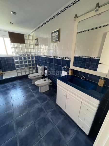 Foto dd36655b-fc73-47ef-b877-5755149ba141. Casa amb xemeneia aparcament a Abrera