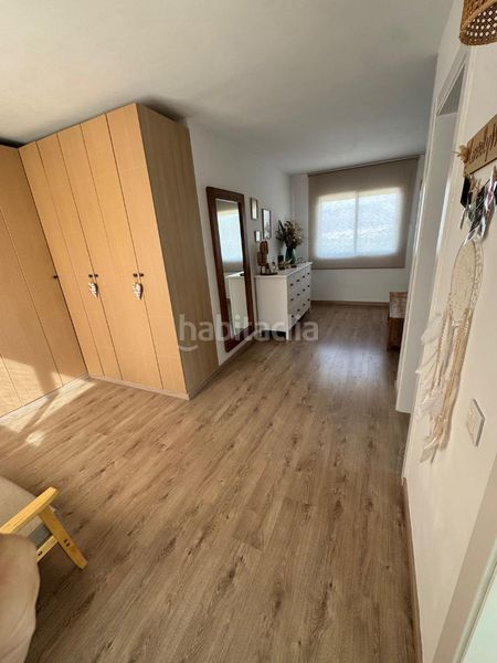 Foto eba00053-2f2f-4489-9291-f1bf54b03906. Casa amb xemeneia aparcament a Abrera