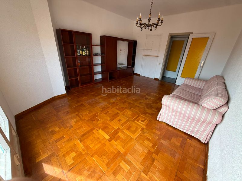 Foto dbab019c-3a87-46dd-8234-66f06340618b. Pis a Centre Cornellà de Llobregat