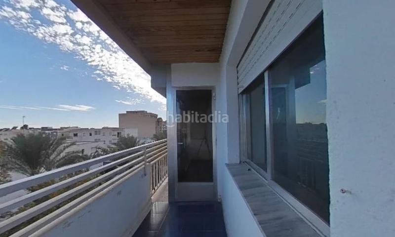 Foto e8322c32-ddd0-4f46-8c1a-fc3e04bec4d0. Piso  tres dormitorios en el ejido en Ejido centro Ejido (El)
