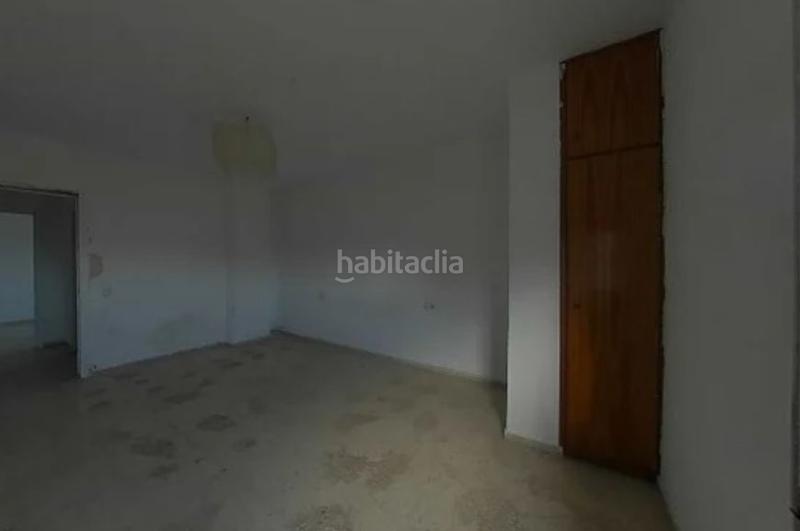 Foto e8b5c98b-a108-418a-b43b-acc065dea934. Piso  tres dormitorios en el ejido en Ejido centro Ejido (El)