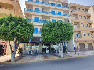 Geschäftsraum in El Puerto - La Romanilla. Local de 362m en el puerto de roquetas