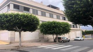 Business premise in La Cañada de San Urbano. Local en benahadux de 826 m