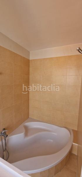 Foto 3ec5fb23-c26d-4a86-b814-596fcb3aff24. Pis a Almerimar Ejido (El)