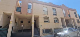 Casa adossada a Huércal de Almería. Casa adosada con 3 dormitorios