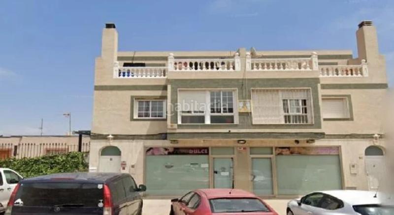 Foto e3416459-5d7e-4c50-8c70-d76f26b94a88. Maison jumelée dans El Alquián Almería