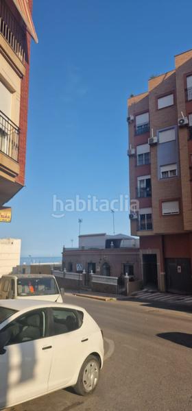 Foto 5c1ffa3f-f3a9-44e3-b490-faa9d6fd40dd. Piso en Adra