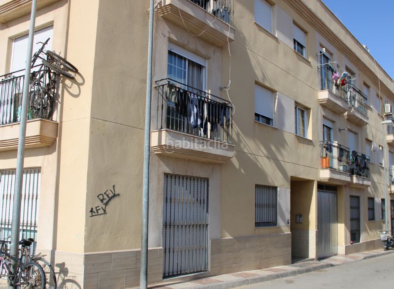 Foto fe7d31c9-20f3-47d0-ad92-8ec08dd2d2fe. Aparcament cotxe a Carretera Mojonera - Cortijos de Marín Roquetas de Mar