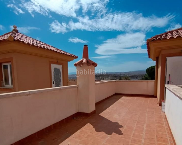 Foto d400eb9a-2833-4773-ba38-e20bd7a51a54. Maison jumelée dans Tabernas