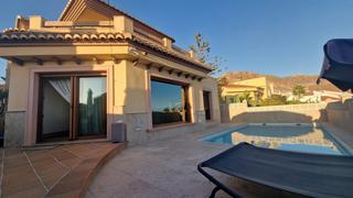 Maison  Mexico. Chalet independiente de 5 dormitorios en aguadulce