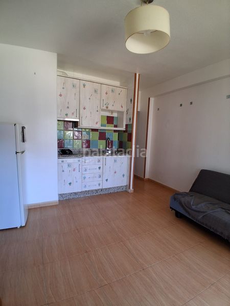 Foto 5129b750-1709-4ee5-b1ee-e4ebd0c20bd1. Pis amb piscina a El Puerto Roquetas de Mar