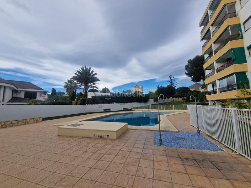 Foto 54610236-2ecc-4036-b695-425a08a3b313. Pis amb piscina a El Puerto Roquetas de Mar