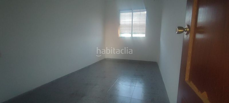 Foto dccb7c70-6826-42ad-a66a-d04fce169c7b. Pis a Ciudad Jardín - Tagarete - El Zapillo Almería