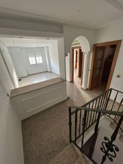 Dreistöckige Wohnung in Ciudad Jardín - Tagarete - El Zapillo. Triplex 4 dormitorios en almería