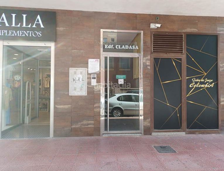 Foto bebf9251-35b5-4950-b979-e23b861a7ea1. Pis amb calefacció a Ciudad Jardín - Tagarete - El Zapillo Almería